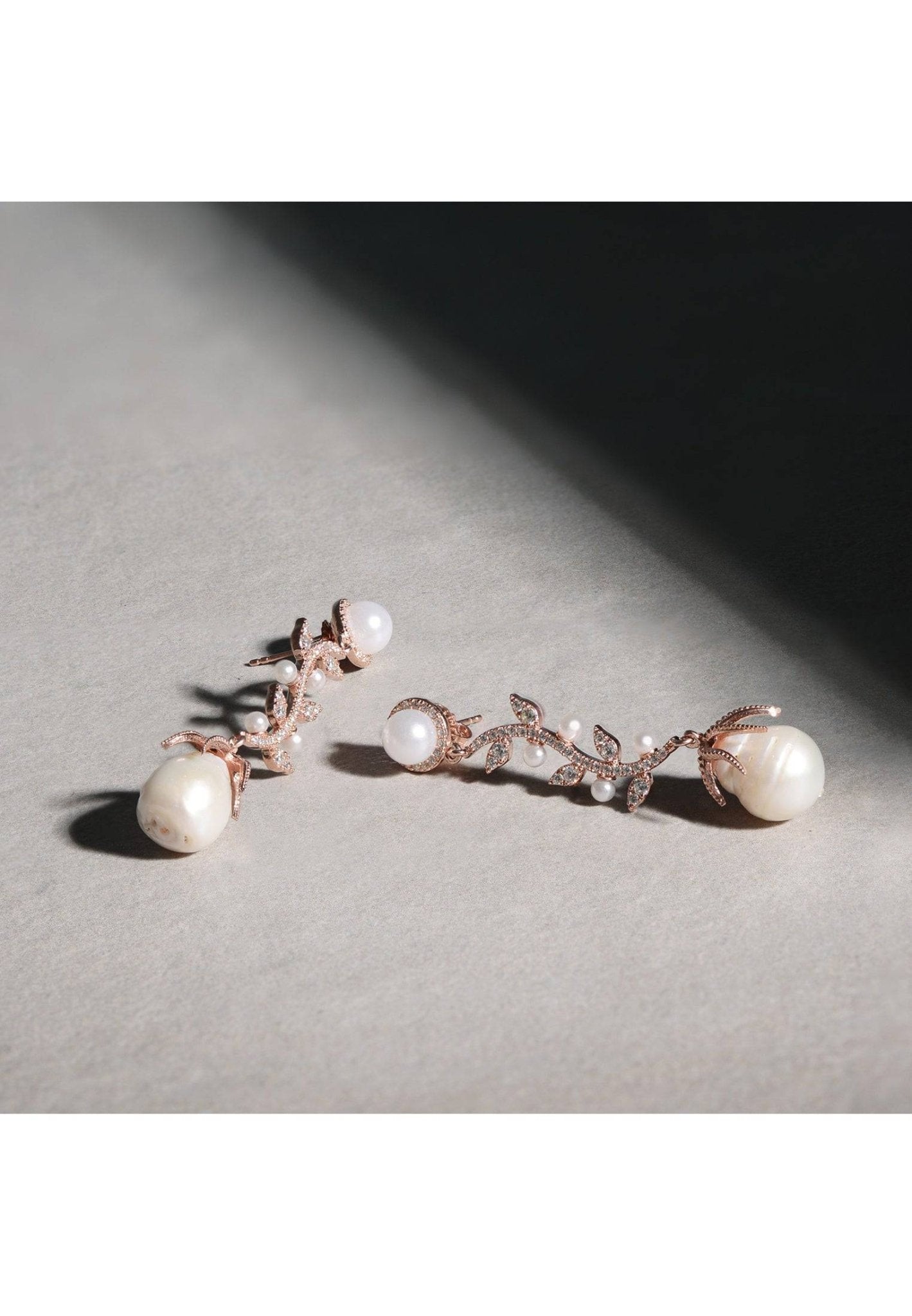 Baroque Pearl Trailing Flowers Earrings Rosegold - Allure SocietyEarrings