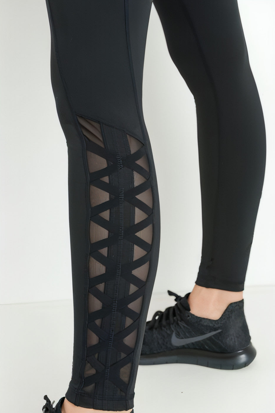 Highwaist Hybrid Mesh & Lattice Straps Full Pocket Leggings - Allure SocietyActivewear Pants