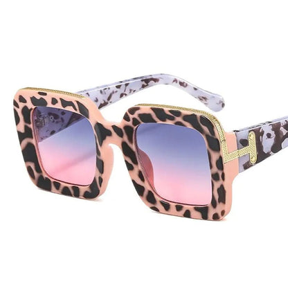 Oversized Trendy Sunglasses - Allure SocietyUV Sunglasses